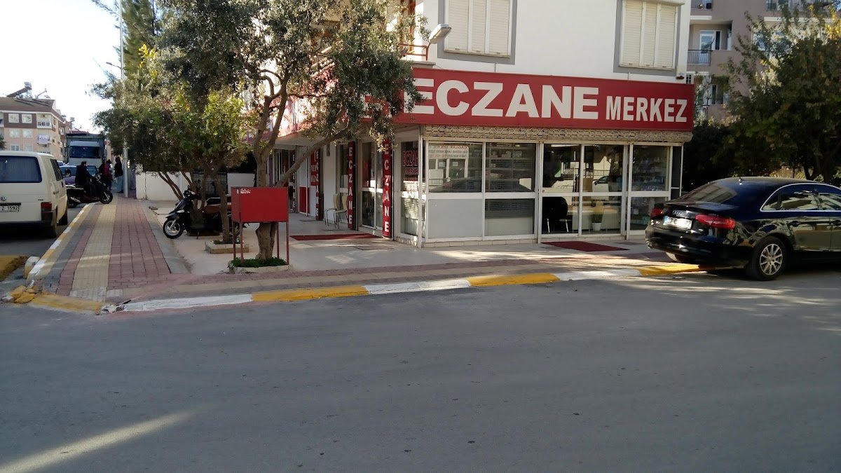 Merkez Eczanesi
