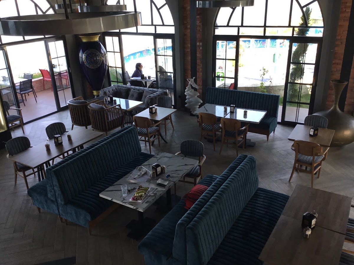 Garage Cafe Bistro