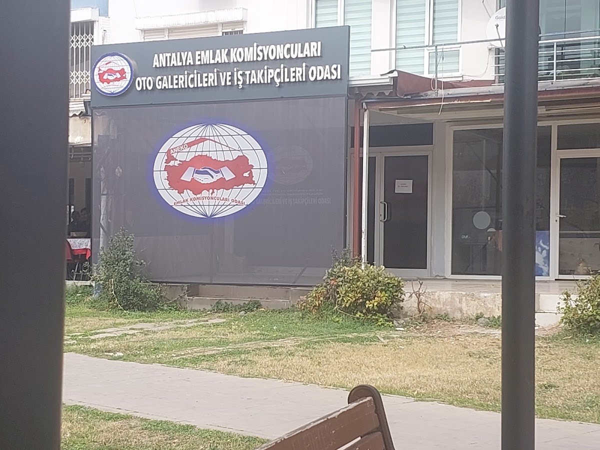 Antalya Emlakçılar ve İş Takipçileri Oto Galerisi Esnaf Odası