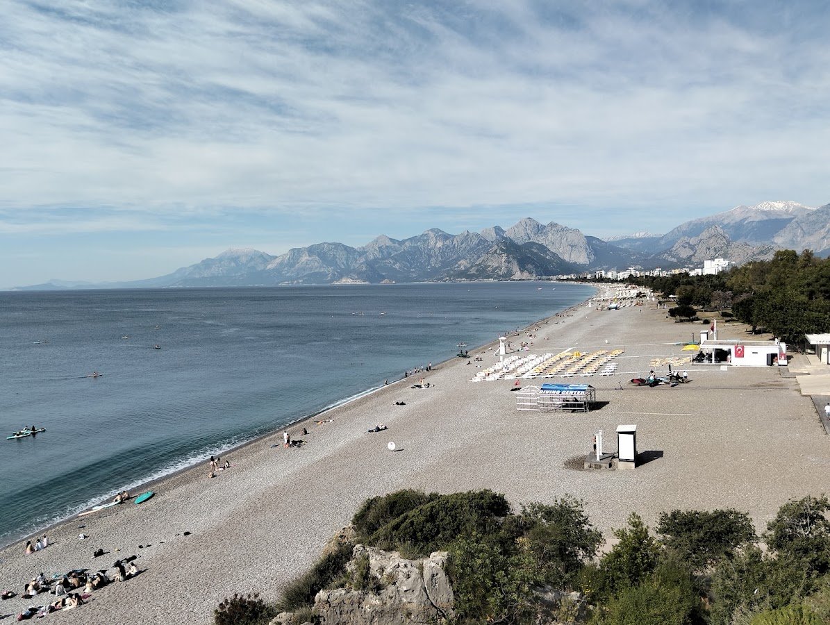 Sahil Antalya Alışveriş ve Yaşam Merkezi