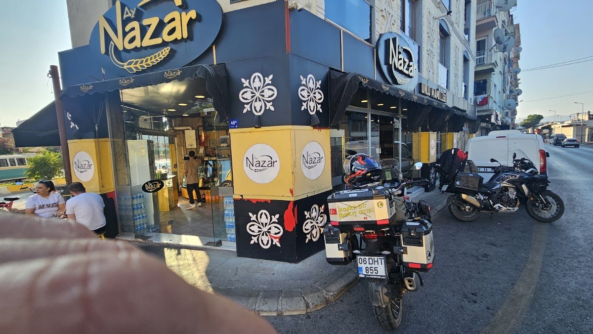 Ay Nazar Unlu Mamülleri