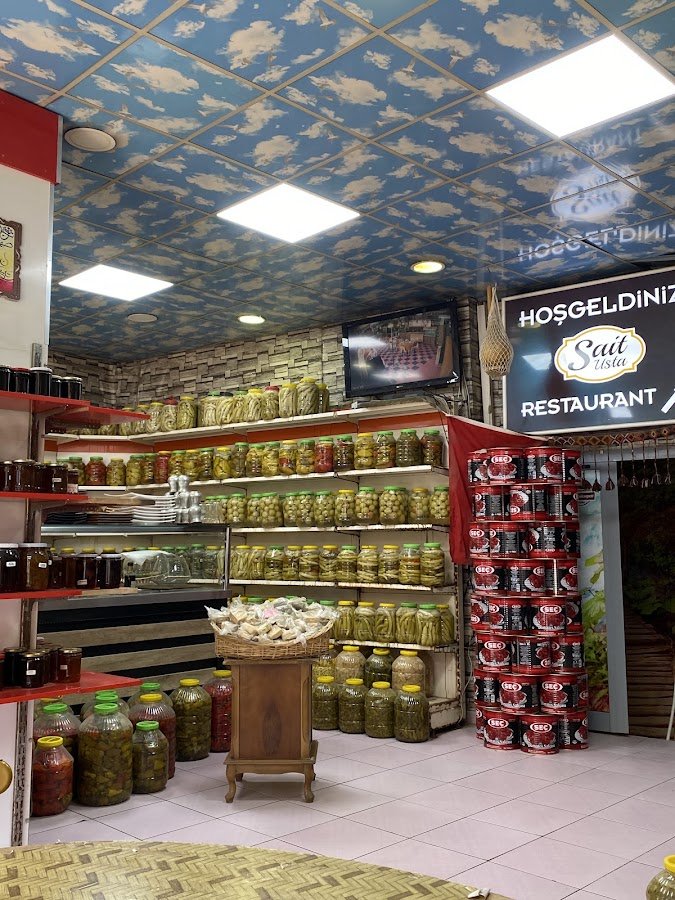 Sait Usta Çiğköfte ve Turşu Dünyası