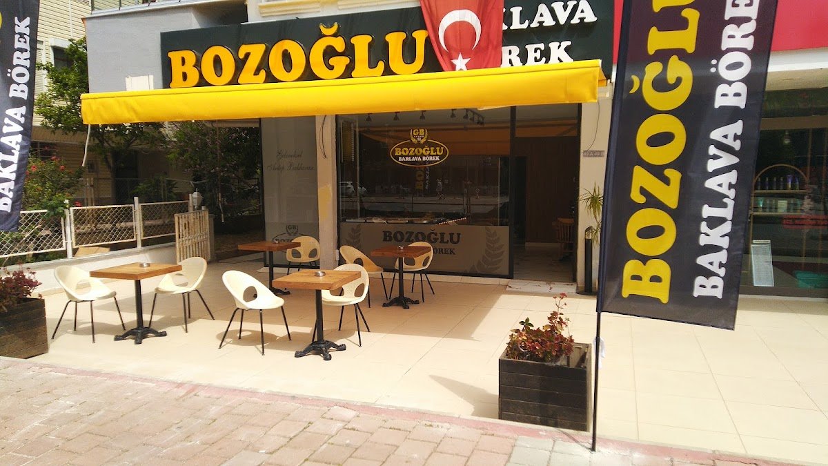 Bozoğlu Baklava Lara