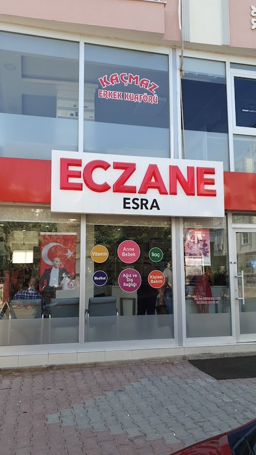 Eczane Esra