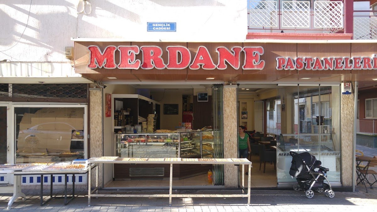 Merdane Pastaneleri