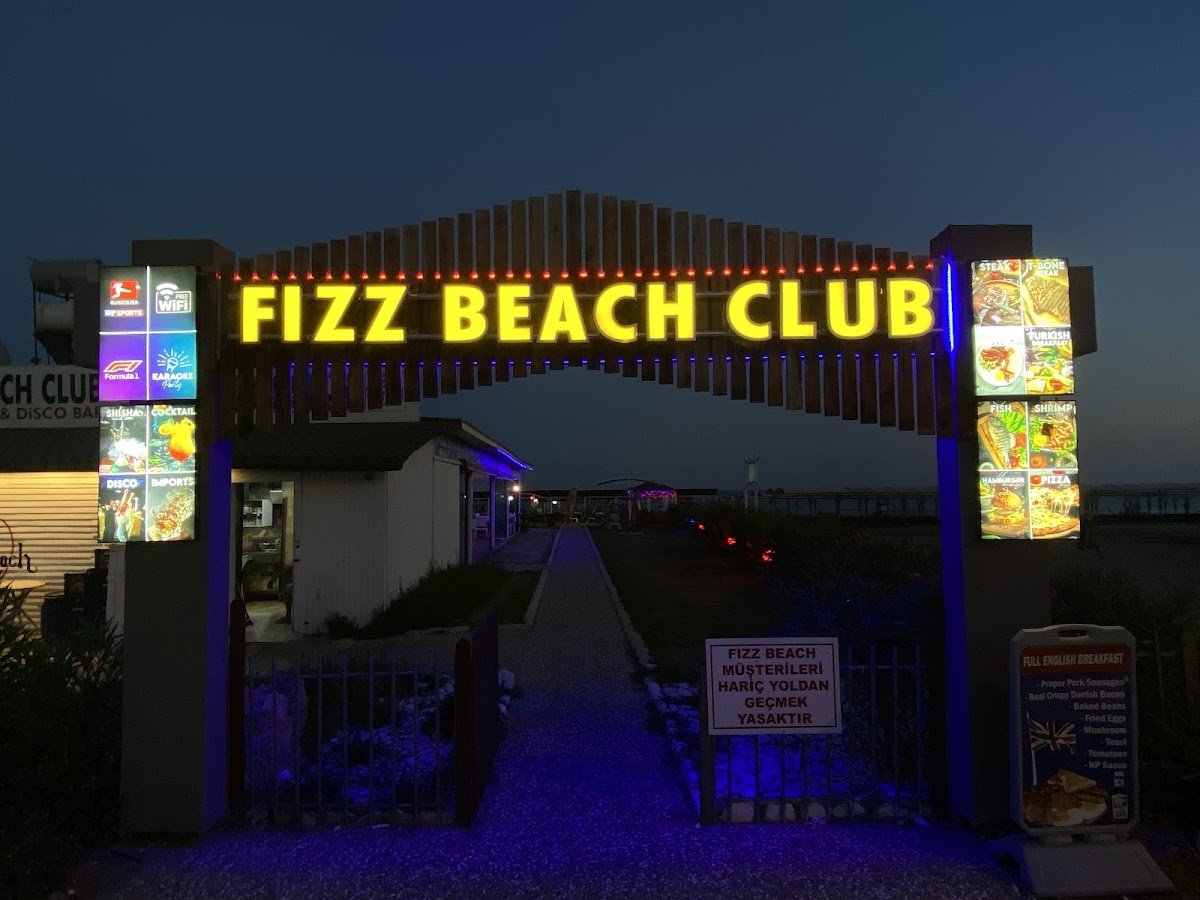 Fizz Beach Club Bar