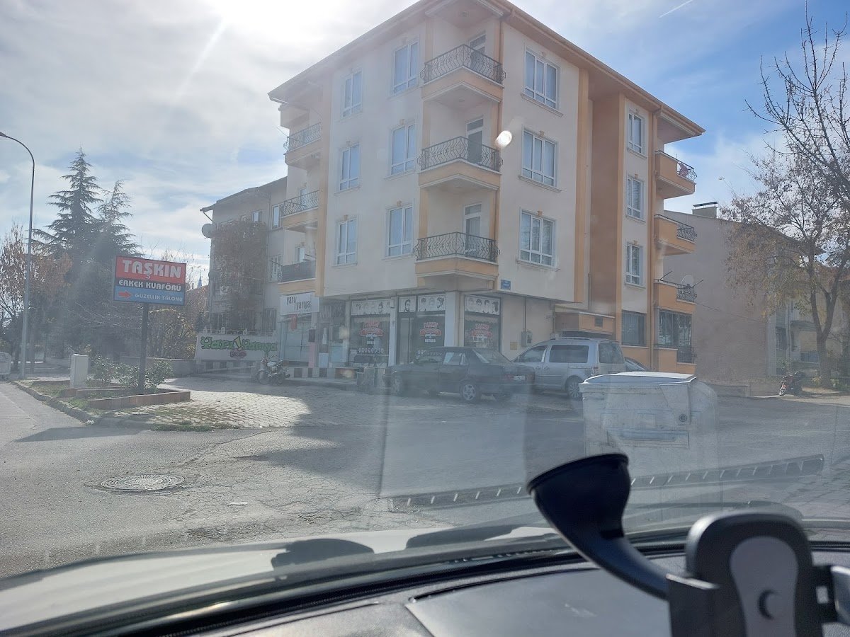Taşkın Erkek Kuaförü