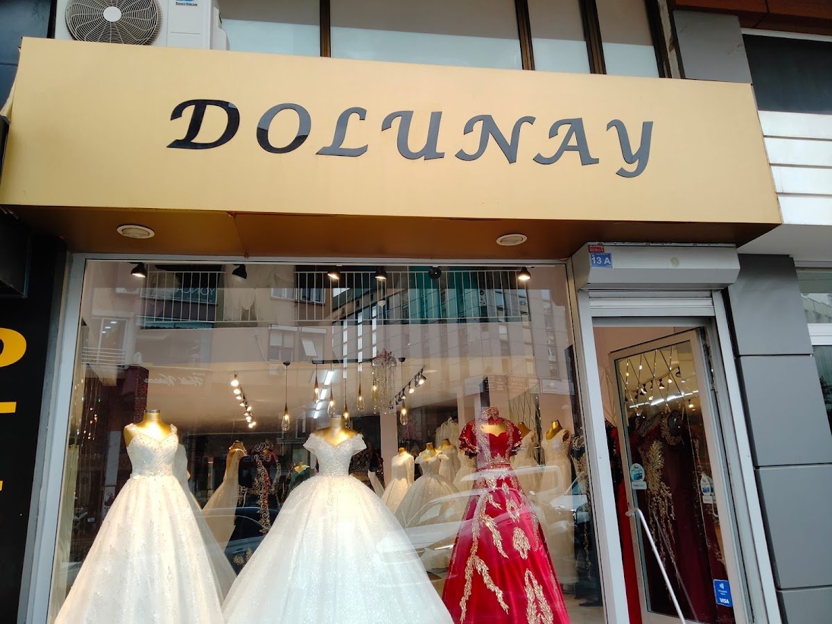 Dolunay Gelinlik Moda Evi