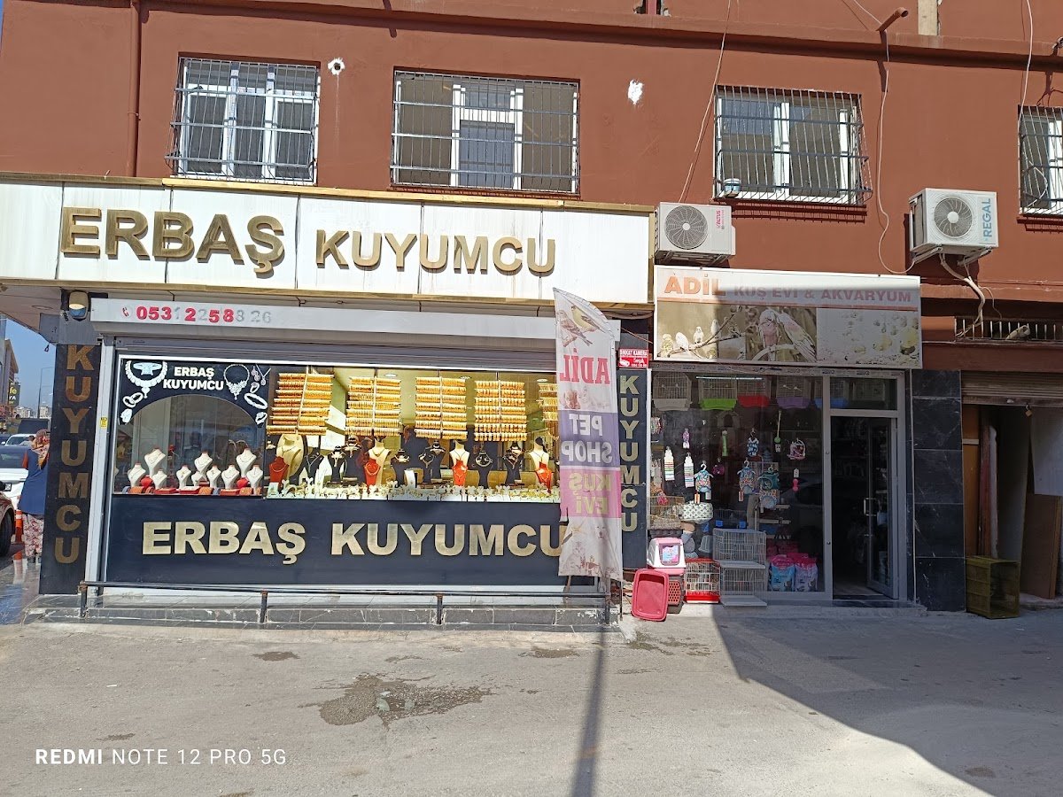 Adil Kuş Evi & Akvaryum