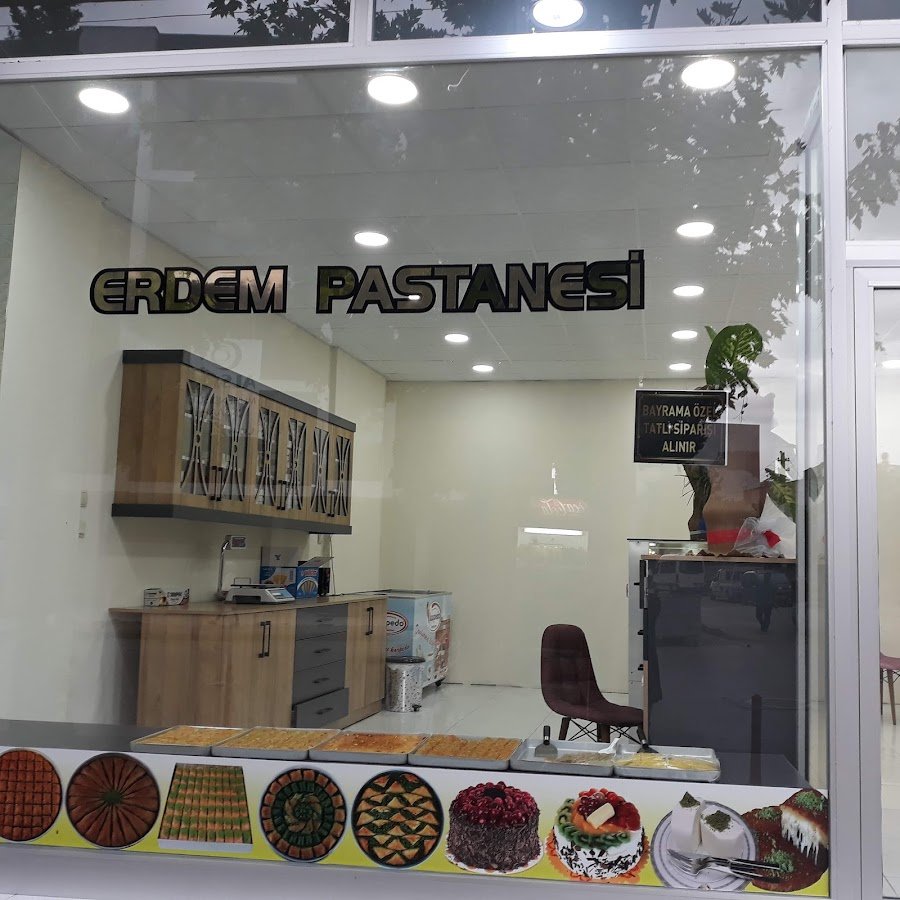 Erdem Pastane