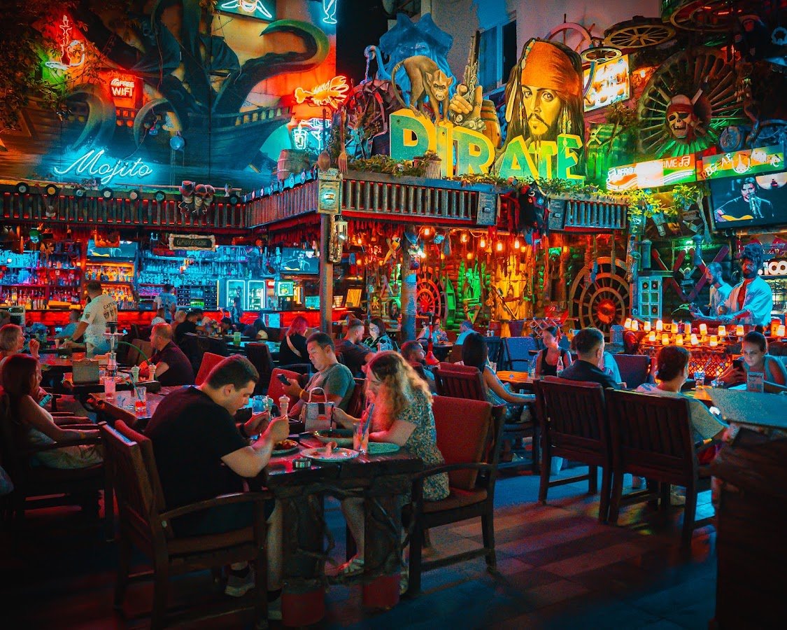 Captain Pirate Restaurant Bar