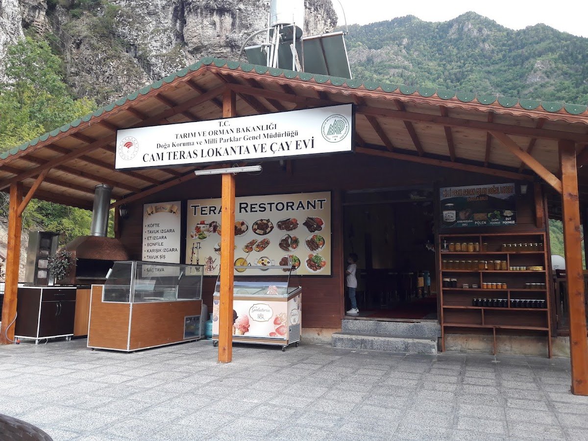 Cam Teras Lokanta ve Çay Evi