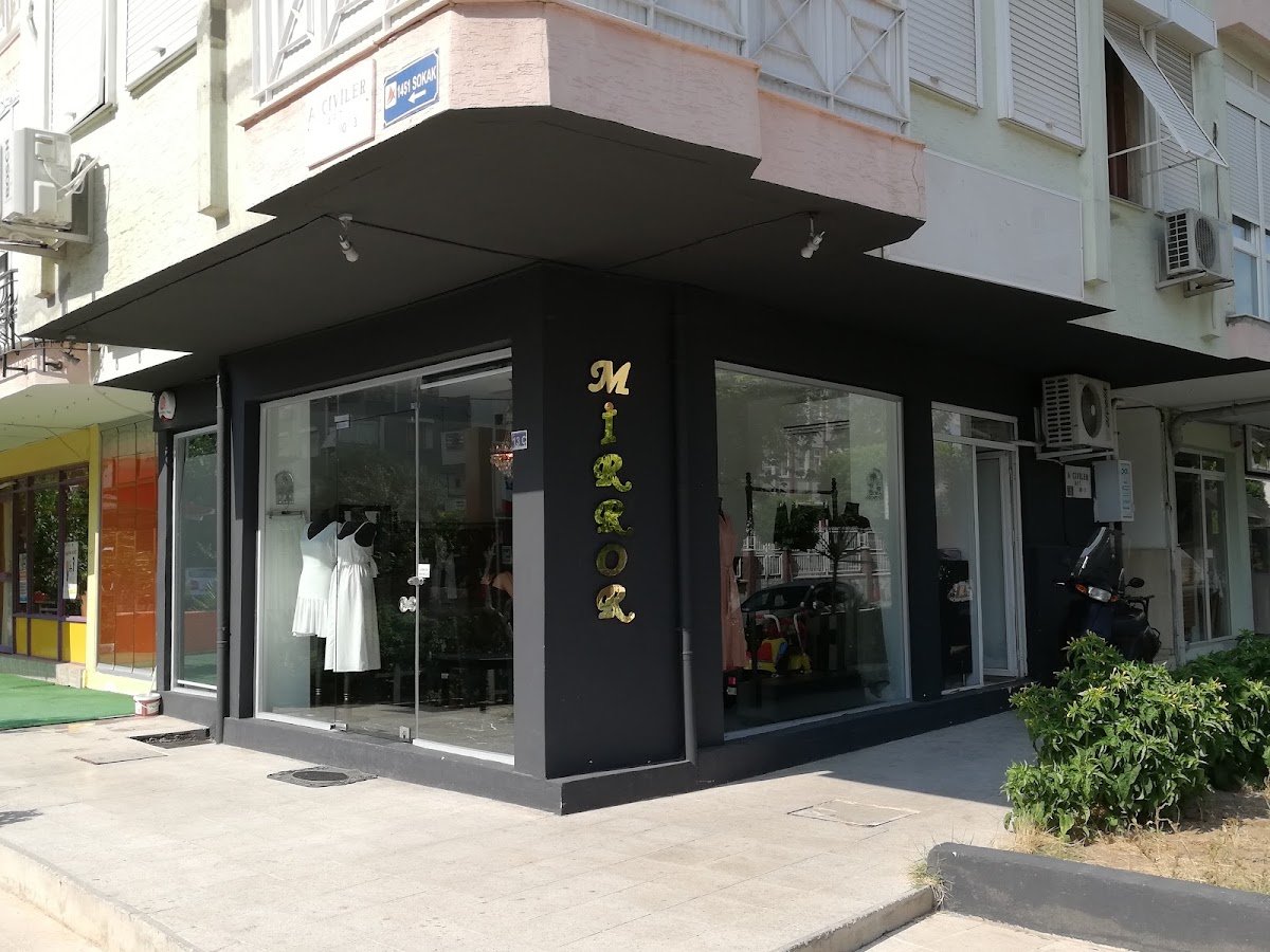 Mirror Butik