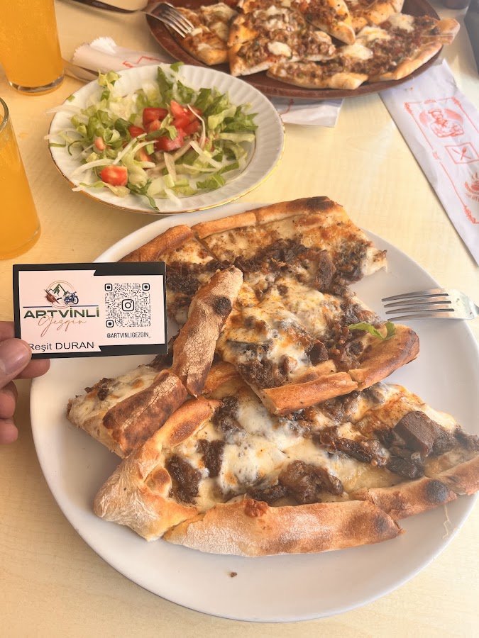 Çoruh Pide Salonu Merkez Cami Yani Selimiye Sokak 4 / A