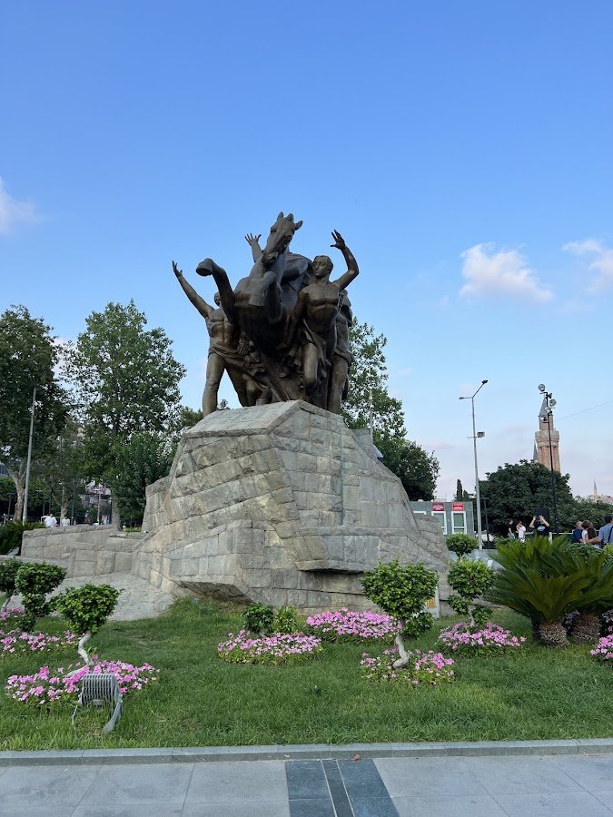 Cumhuriyet Meydanı