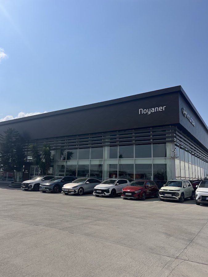Hyundai Noyaner Plaza