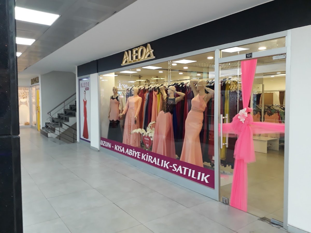 Toprak Plaza