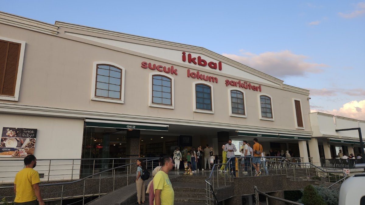İkbal Restoran