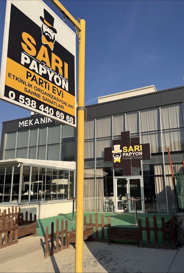 Sarı Papyon Parti Evi & Organizasyon