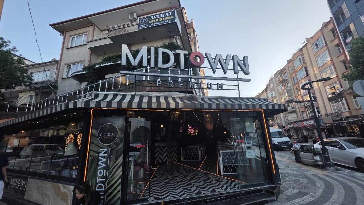 Midtown Premium