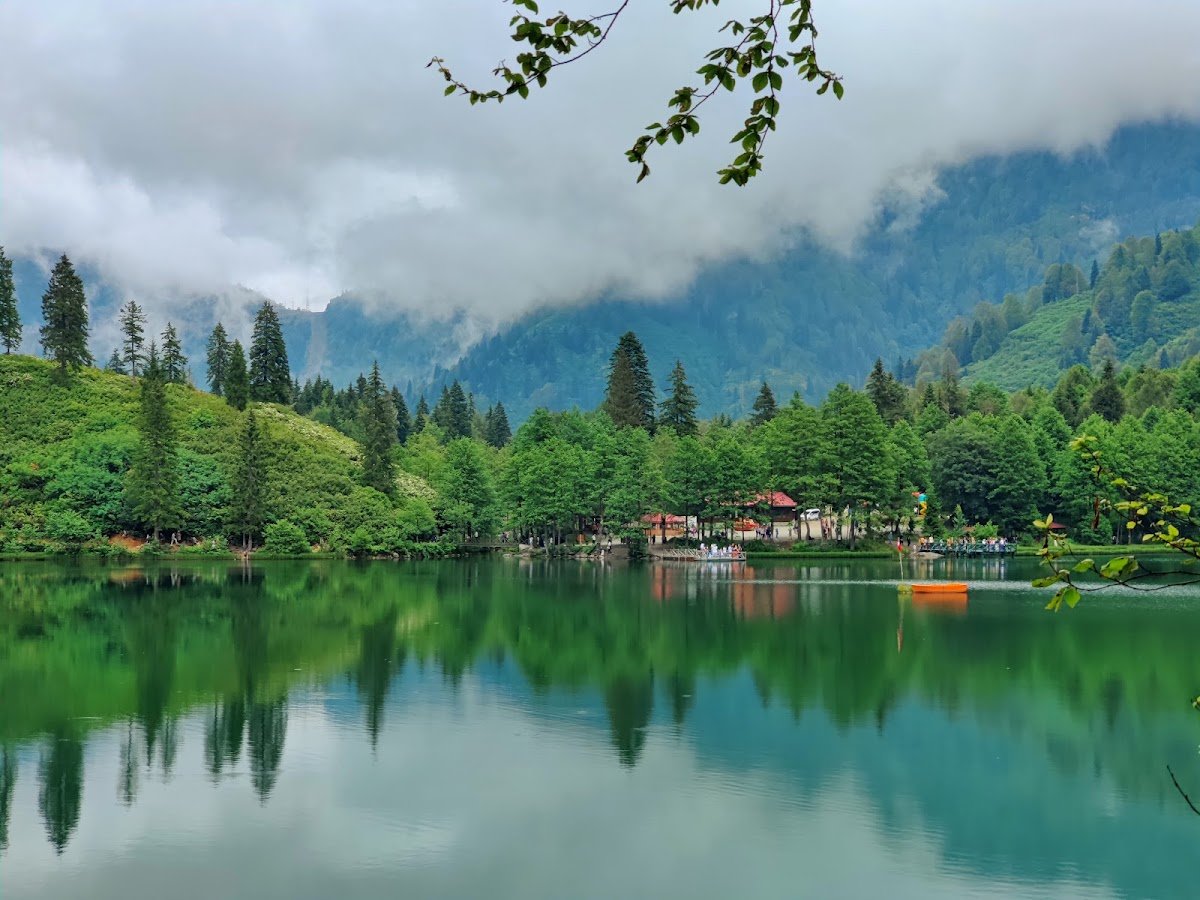 Borçka Karagöl Tabiat Parkı