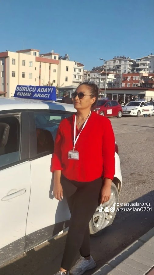 Antalya Bayan Direksiyon Hocası - Arzu Aslan