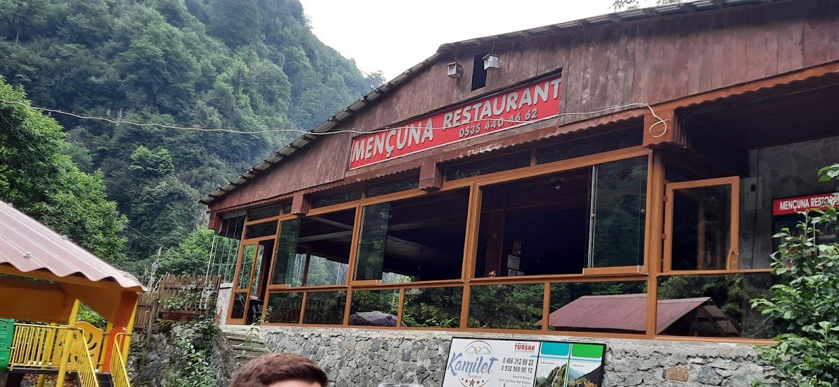 Mençuna Şelalesi Restoran