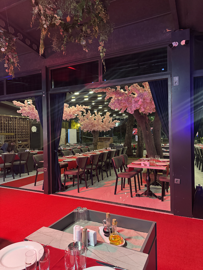 La Fallez Restaurant