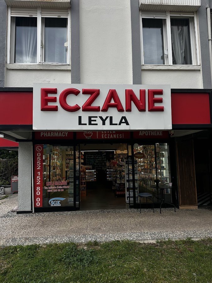 Leyla Eczanesi