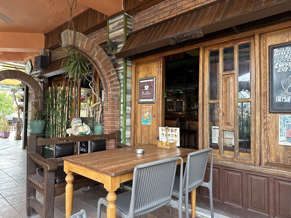 Co Co Cafe Bar