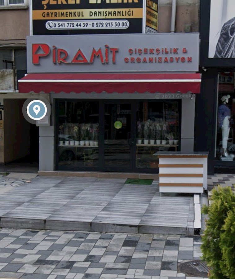 Piramit Çiçekçilik