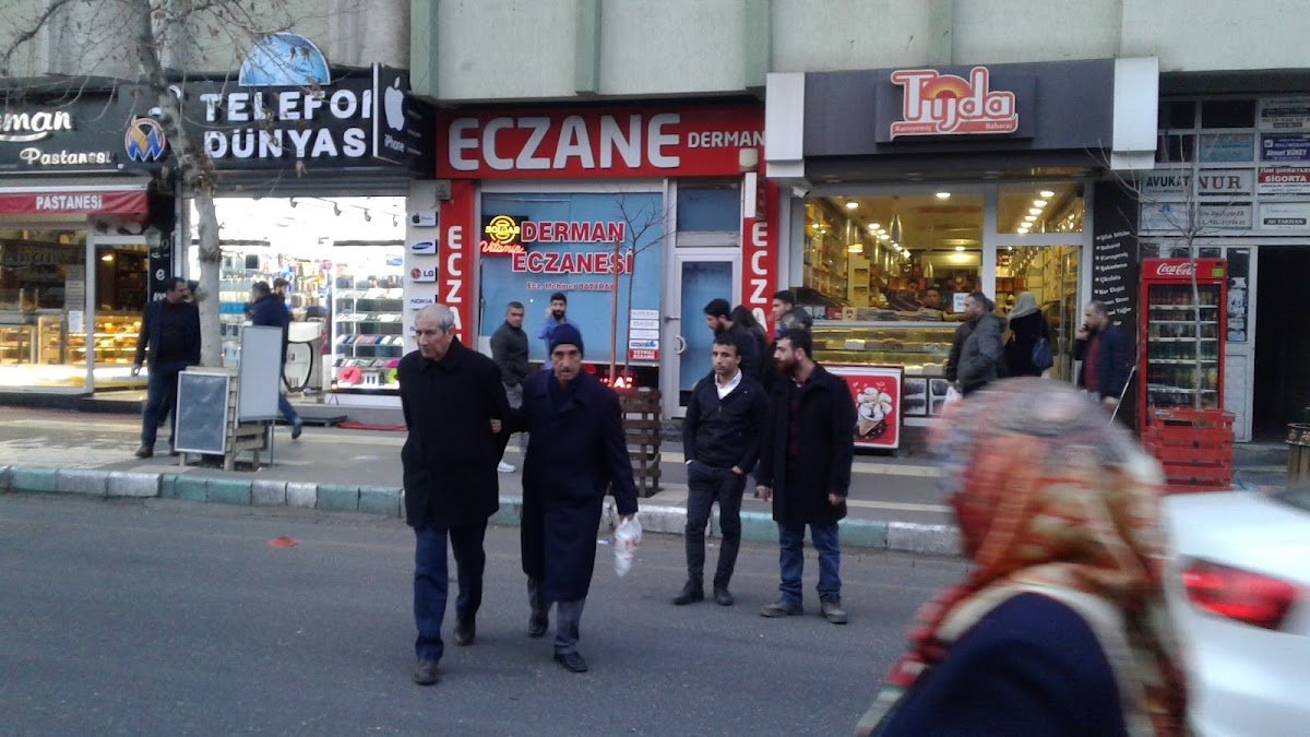 Derman Eczanesi