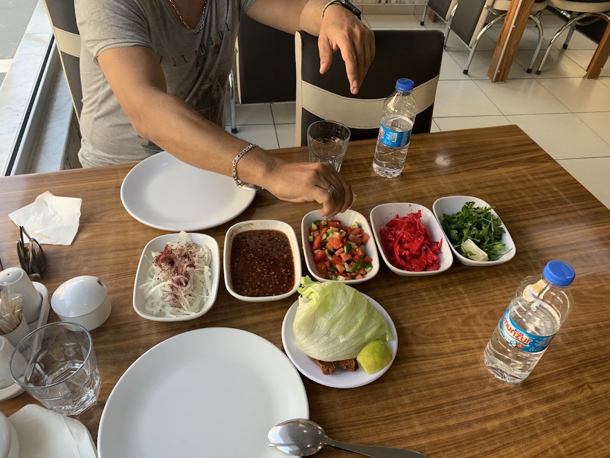 Neden Urfa Kebap Şark Sofrasi