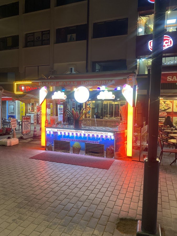 Hakiki Kahramanmaraş Dondurmacısı