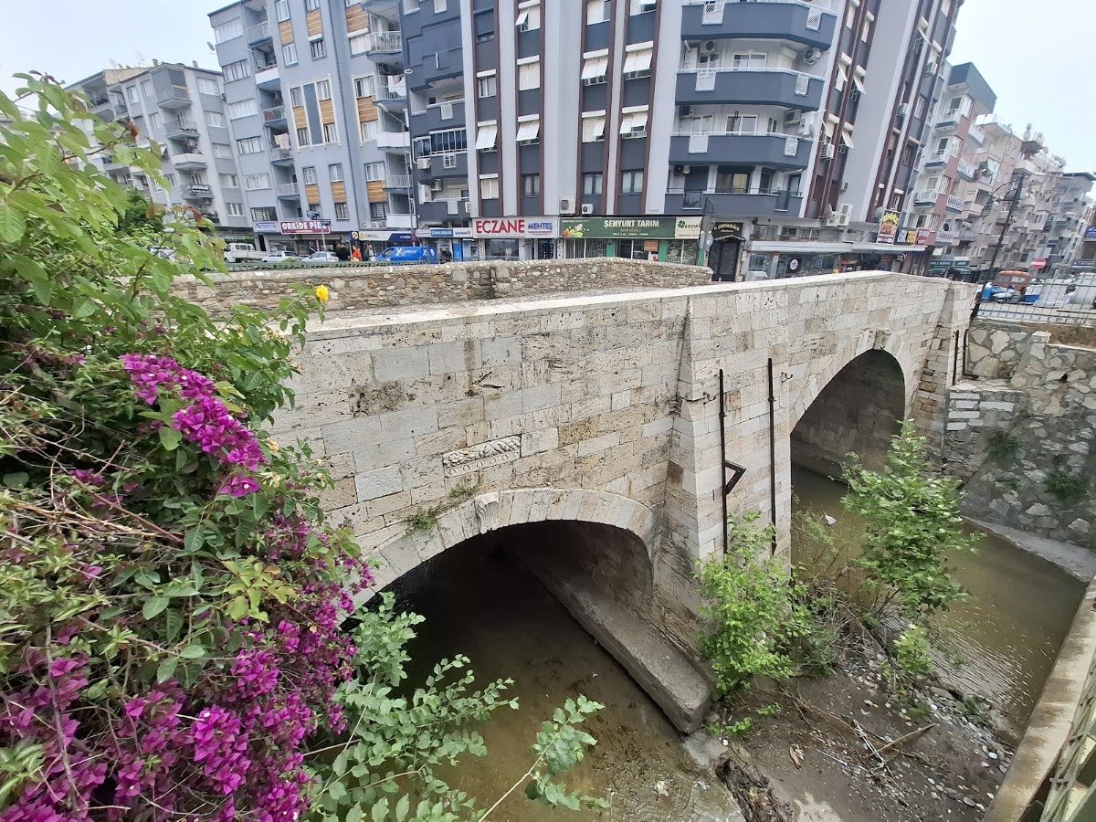 Çavuş Köprüsü