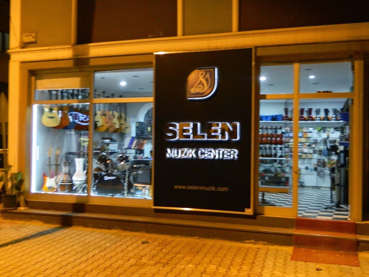 Selen Müzik Center (Bolu'da Müzik Aletleri Satışı,Prova Studio ve Müzik Kursları)