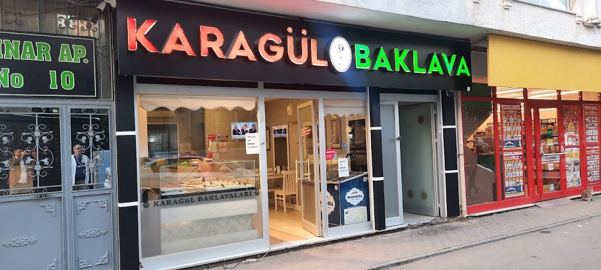 Karagül Baklava
