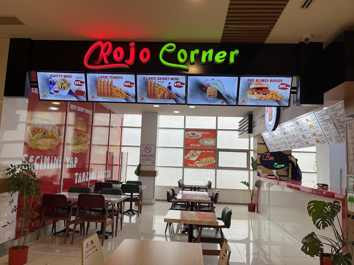 Rojo Corner