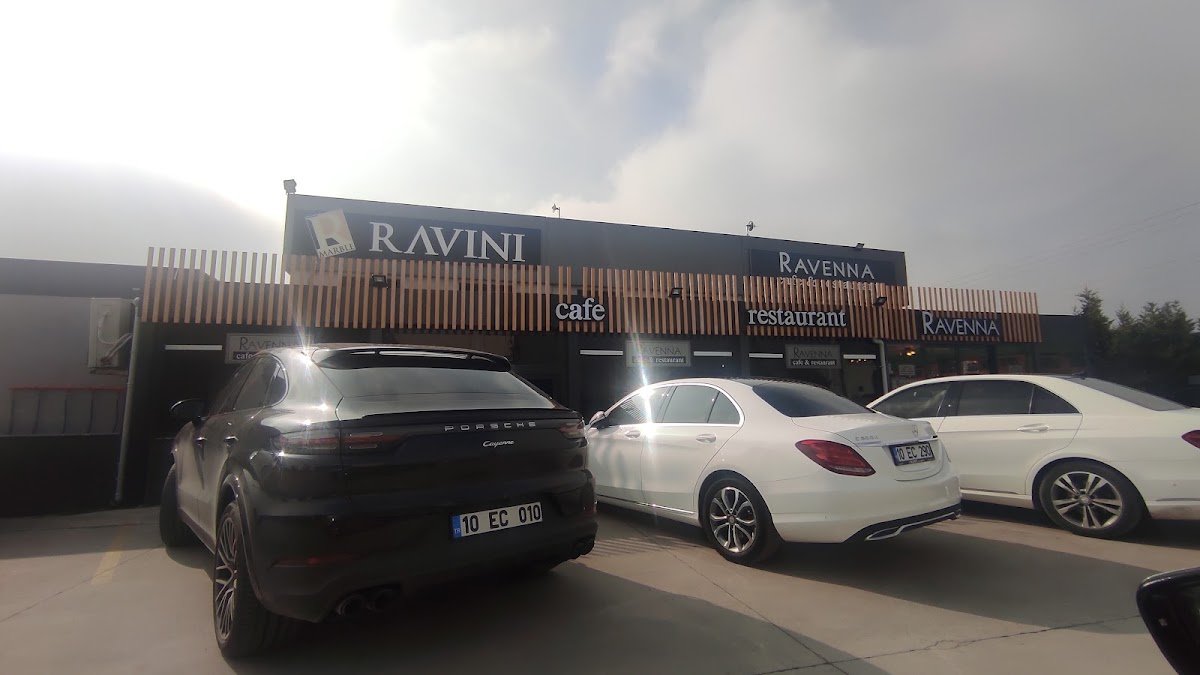 Ravenna Cafe & Restaurant