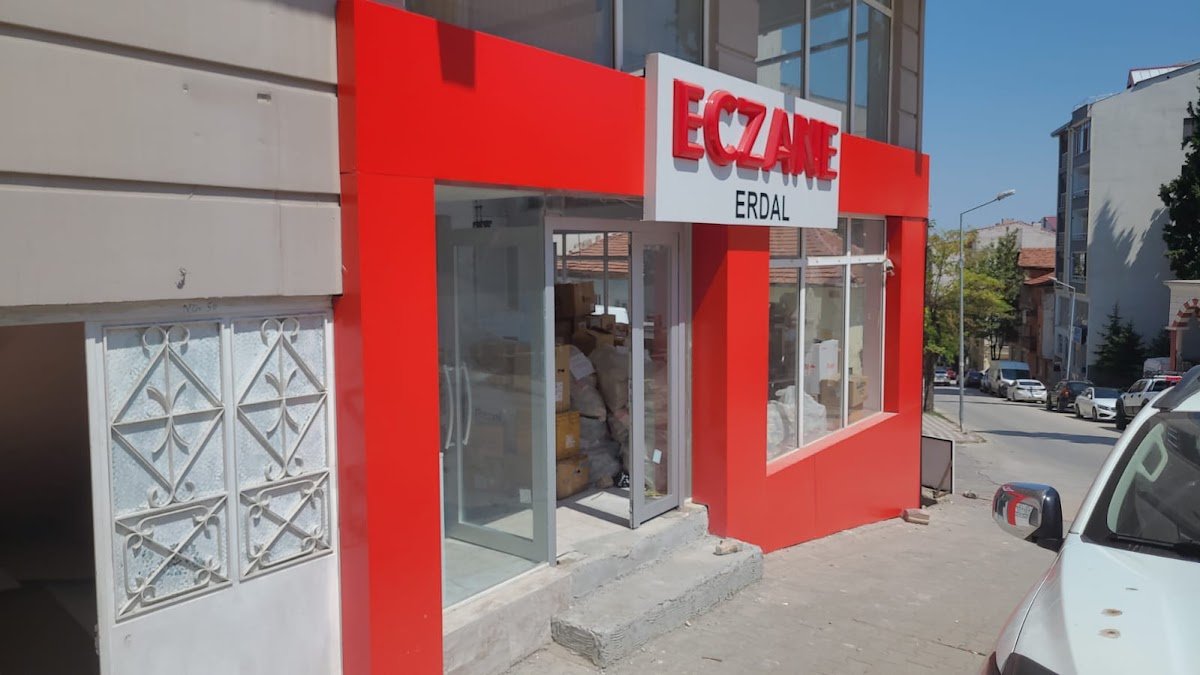 Erdal Eczanesi