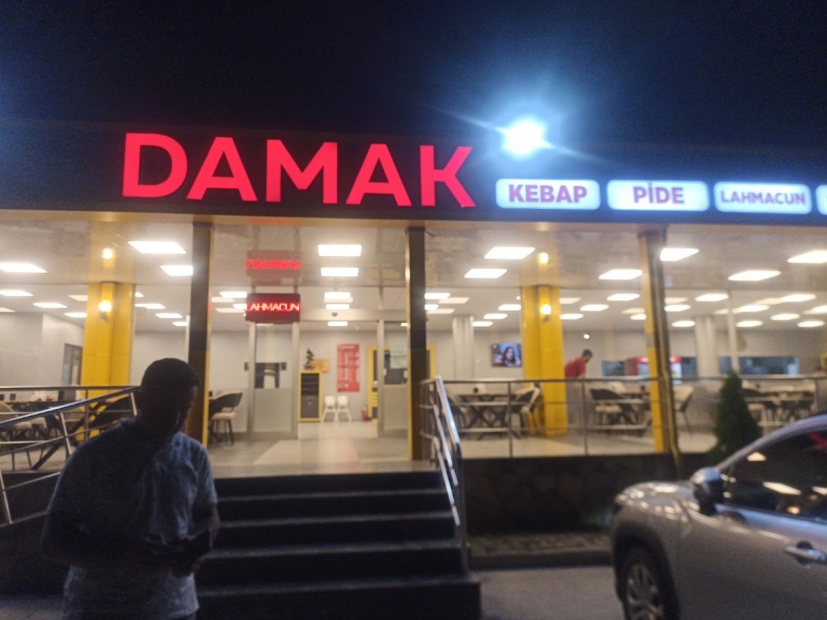 Damak Pide