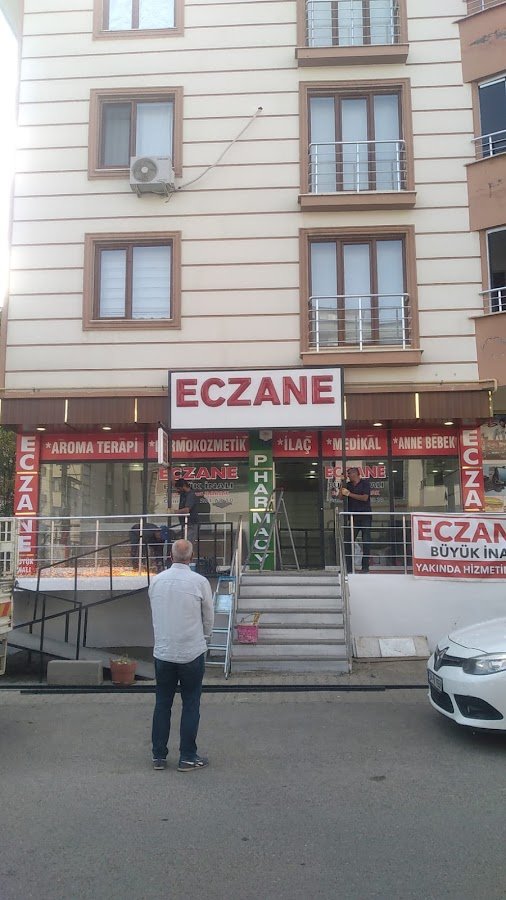 Büyük İnalı Eczanesi