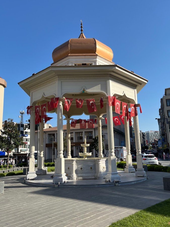 Milli Kuvvetler Caddesi