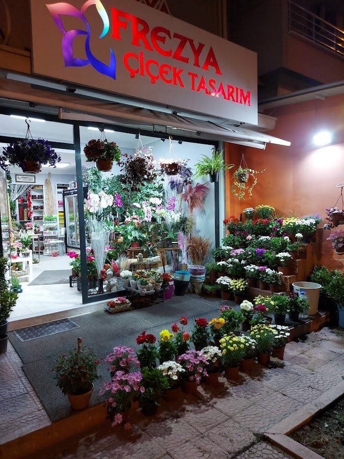 Balıkesir Frezya Çiçek Tasarım