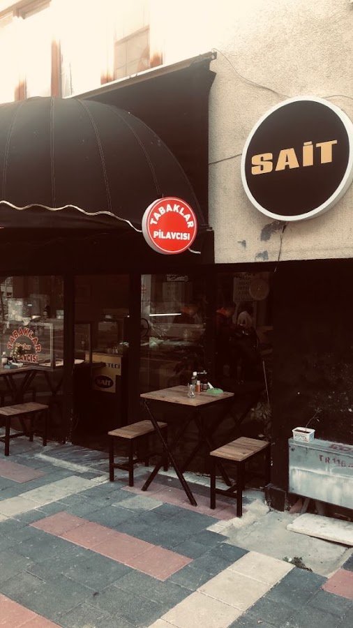 Meşhur Tabaklar Pilavcısı & Çiğköfteci Sait