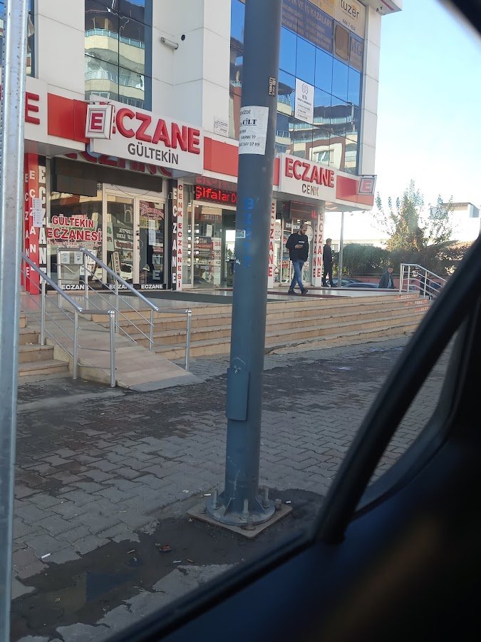 Cenk Eczanesi