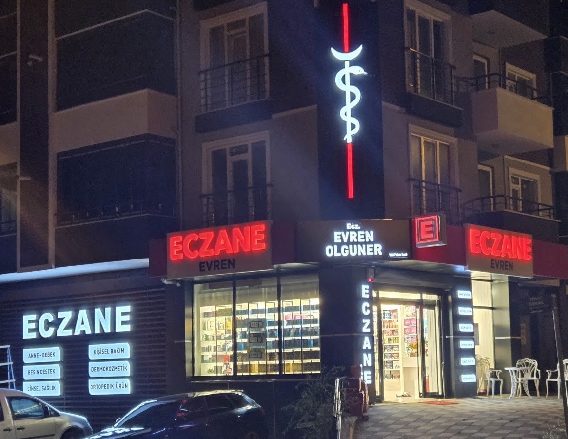 Evren Eczanesi