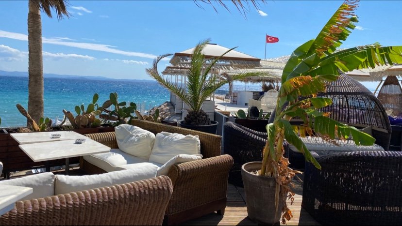 Nere? Beach Bar