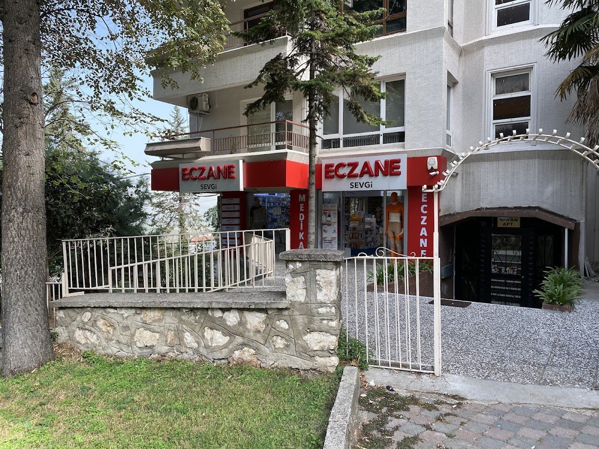 Sevgi Eczanesi