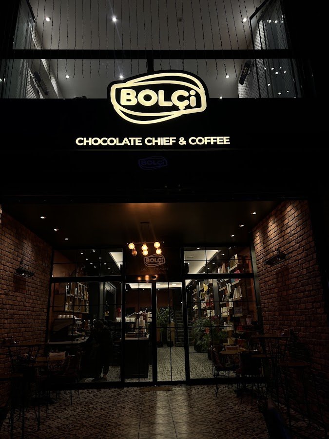 Bolçi Chocolate Chief & Coffee